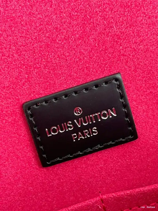Cheap VUITTON CLUNY LOUIS BB 0530